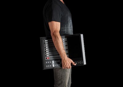 Yamaha Digital Mixing Console DM3: 結(jié)構(gòu)輕巧，便捷性強